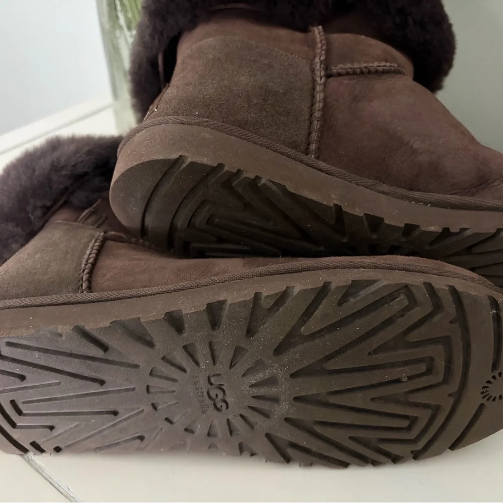 UGG Chocolate Brown Suede Boots - Picture 5 of 8